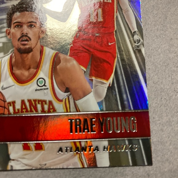 Trae Young Essentials Holographic Trading Card 21-22 Atlanta Hawks - Picture 2 of 3